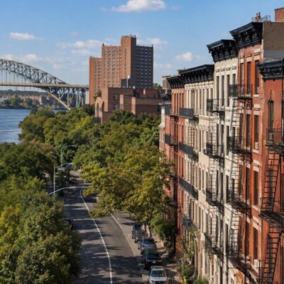 The Bronx, New York - off-duty NYPD detective stabbed in robbery