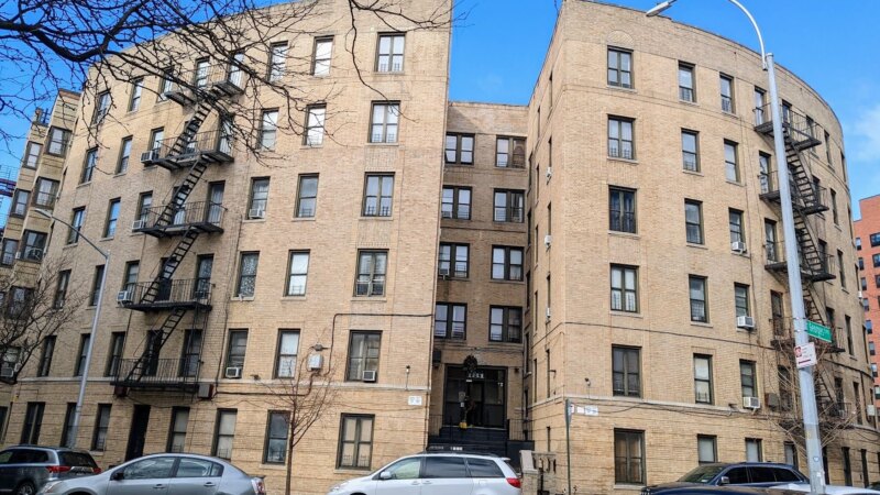 Brick apartment buildings in Bedford Park, Bronx, New York (Photo: Wanderlog)