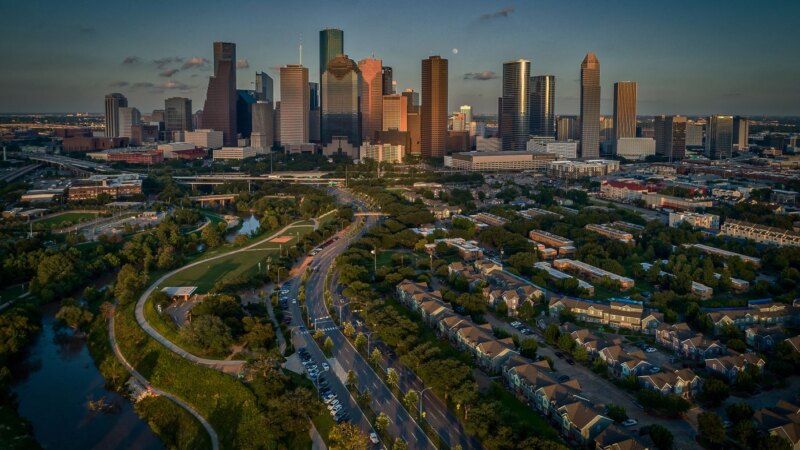 Houston, Texas - Briar Forest apartment complex shooting