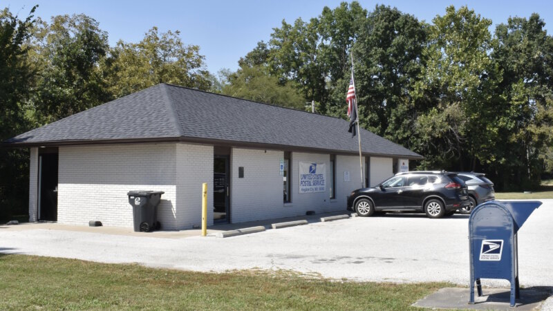 Baymont Inn & Suites in Kingdom City, Missouri, where seven children were found after a 911 call