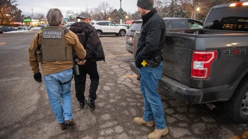 U.S. Marshals Service fugitive task force officers during an operation (file photo)